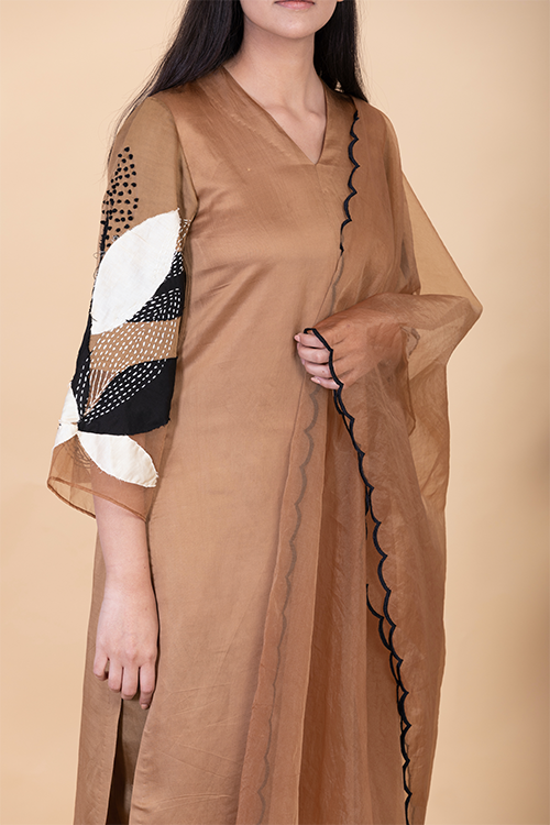 Chambray & Co.'S Ashi Hand Emboirdered Vegan Silk Coord Set - Image 7