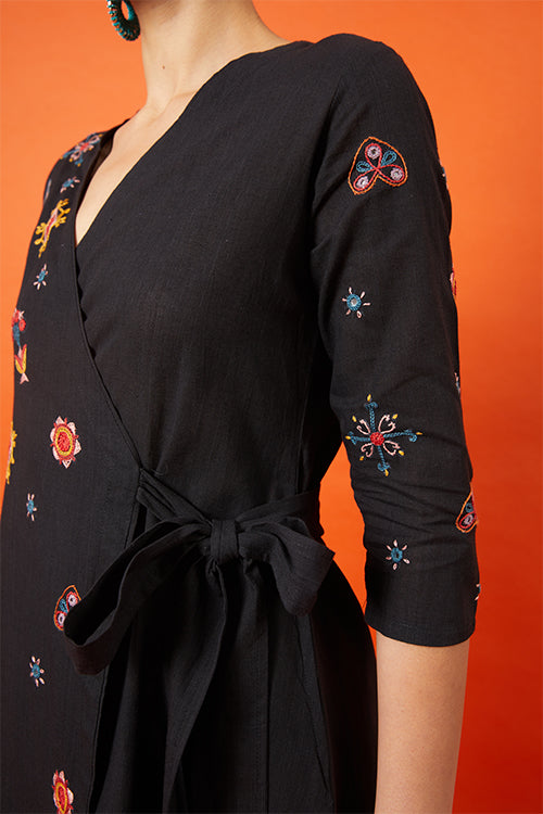 Okhai 'Empress' Kutch Embroidered Wrap Dress - Image 7