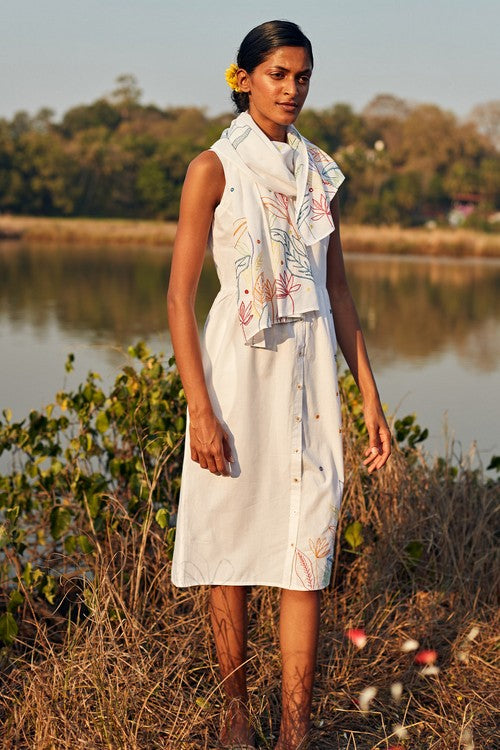 Okhai 'Daydream' Hand Embroidered Mirror Work Pure Cotton Dress with Stole - Image 5