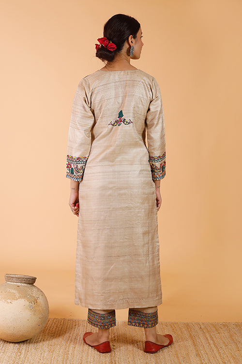 Gubbaro Handpainted Madhubani 'Anuragini' Tussar SIlk Kurta - Image 2